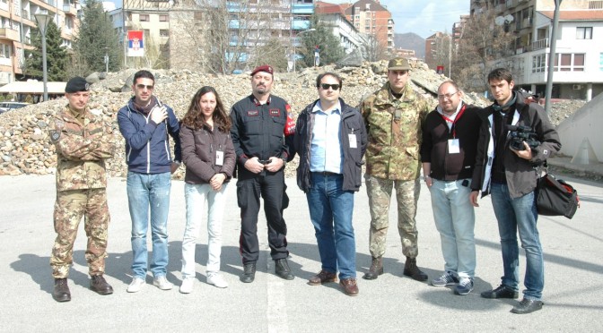 Kosovo/ Media Tour 3-10 Aprile 2012. Tensione a nord per ordigno esploso poco dopo la foto (11 ore dopo).