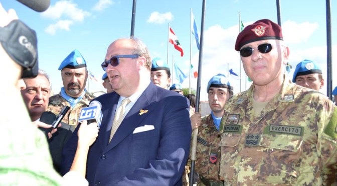 Libano/ Shama, Libano Sud. Il sottosegretario alla Difesa Gianluigi Magri in visita alla base militare “Millevoi”