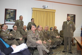 I Militari e Ufficiali presenti alla cerimonia, in primo piano il Capo di Stato Maggiore CME Puglia, Col. Tricarico.