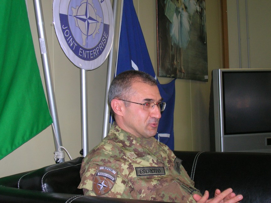 Kosovo/ Natale 2011 in KFOR. Intervista al comandante del contingente italiano in Kosovo Andrea Borzaga.