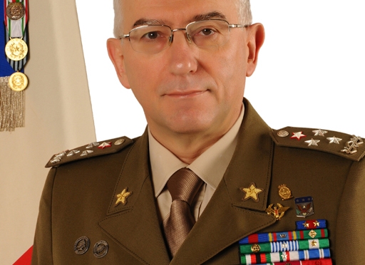 Kosovo/ Capo di Stato Maggiore Esercito. Il Generale di Corpo d’Armata Claudio Graziano in visita ufficiale al Comando della Forza NATO