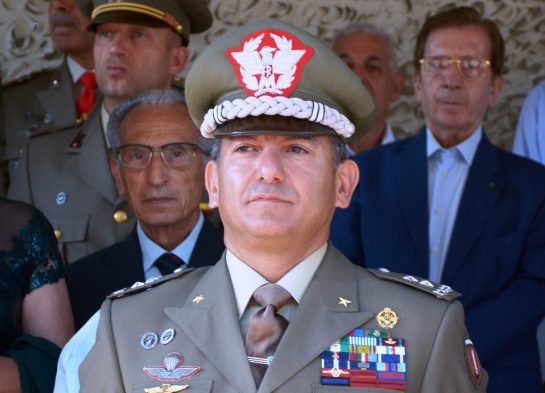 Il Generale di Divisione Massimo Mingiardi, Comandante della Scuola di Fanteria